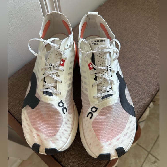 On Cloudboom Strike Carbon Plated Running Shoes - Picture 2 of 10